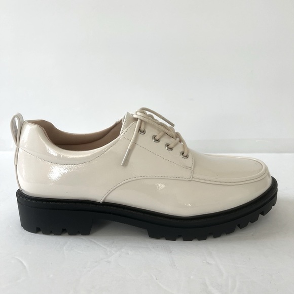 Journee Collection Women Zina Oxford Lace-Up Lug Sole Loafer Shoes Size 9WD NIB - Picture 6 of 11